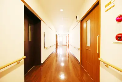 ファミリア塚田の屋内共用部の写真